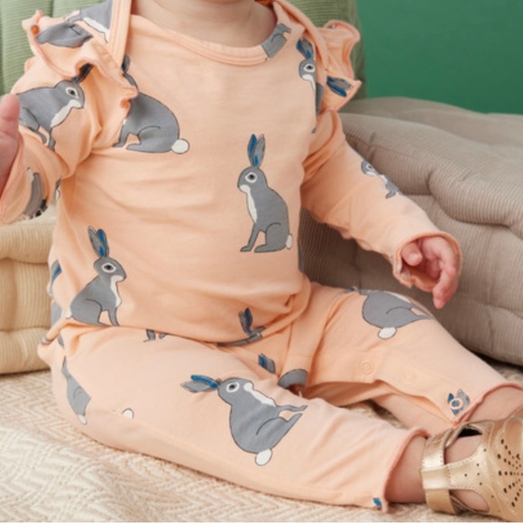 Tea Collection Ruffle Shoulder Romper - Picture 2 of 6